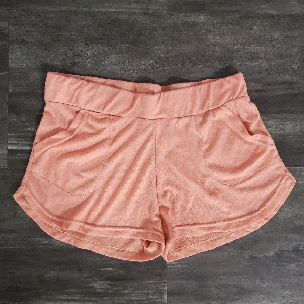Pink Pocket Detailed Love Lounge Short